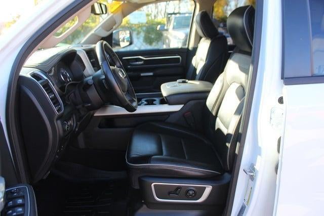 2020 RAM 1500 Laramie Crew Cab 4x4 5'7' Box