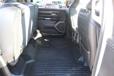 2020 RAM 1500 Laramie Crew Cab 4x4 5'7' Box