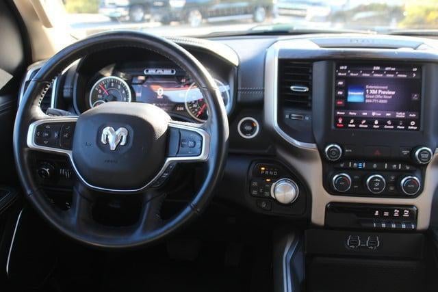 2020 RAM 1500 Laramie Crew Cab 4x4 5'7' Box