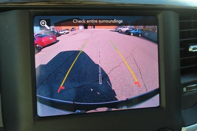 2020 RAM 1500 Laramie Crew Cab 4x4 5'7' Box