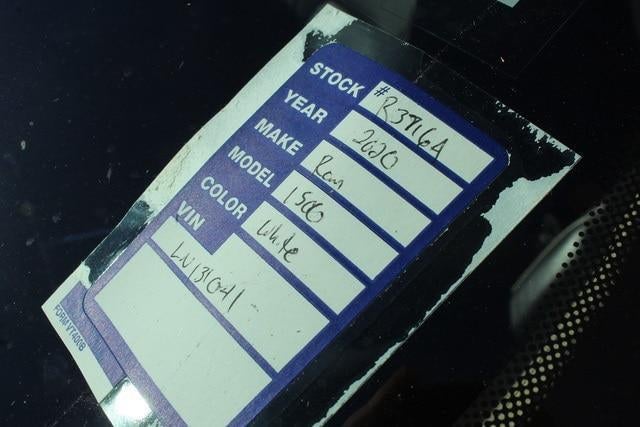 2020 RAM 1500 Laramie Crew Cab 4x4 5'7' Box