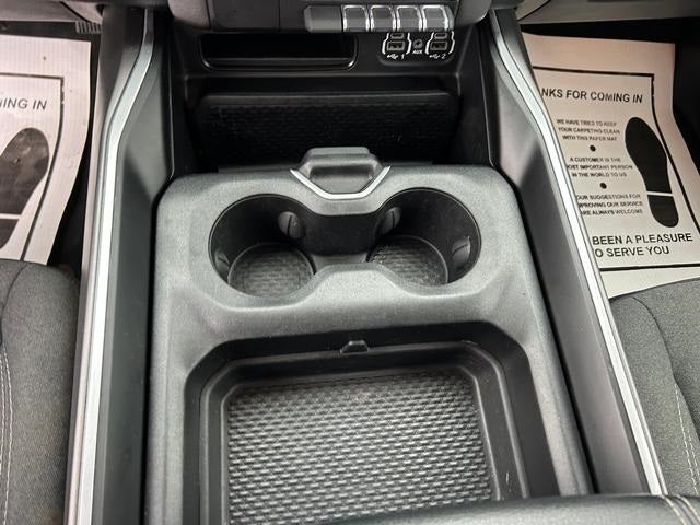 2022 RAM 1500 Big Horn Crew Cab 4x4 6'4' Box