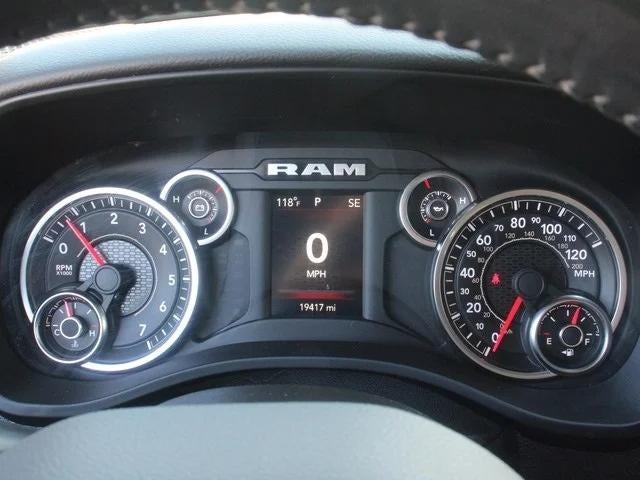 2022 RAM 1500 Big Horn Quad Cab 4x4 6'4' Box