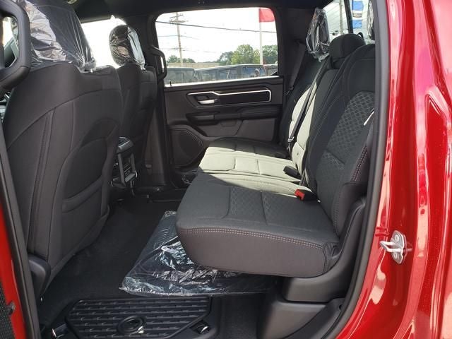 2027 RAM Ram 1500 RAM 1500 BIG HORN CREW CAB 4X4 5'7' BOX