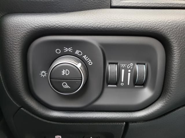 2027 RAM Ram 1500 RAM 1500 BIG HORN CREW CAB 4X4 5'7' BOX
