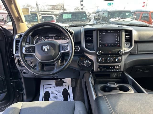 2020 RAM 1500 Big Horn Crew Cab 4x4 5'7' Box