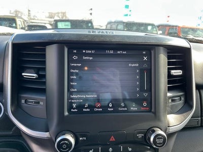 2020 RAM 1500 Big Horn Crew Cab 4x4 5'7' Box