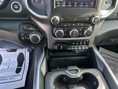 2020 RAM 1500 Big Horn Crew Cab 4x4 5'7' Box