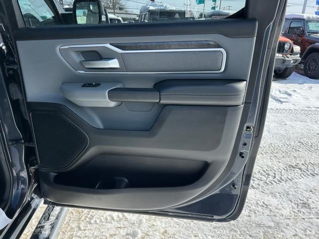 2020 RAM 1500 Big Horn Crew Cab 4x4 5'7' Box