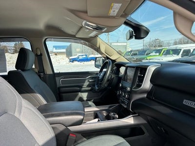 2020 RAM 1500 Big Horn Crew Cab 4x4 5'7' Box