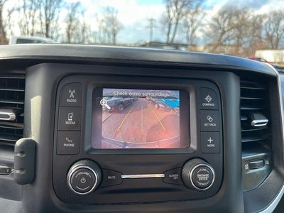 2022 RAM 1500 Big Horn Crew Cab 4x4 5'7' Box