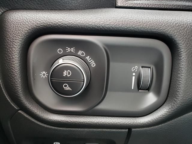 2026 RAM 1500 Big Horn Crew Cab 4x4 5'7' Box
