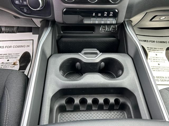 2021 RAM 1500 Big Horn Crew Cab 4x4 5'7' Box