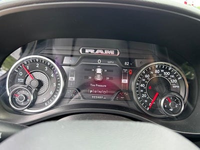 2021 RAM 1500 Big Horn Crew Cab 4x4 5'7' Box