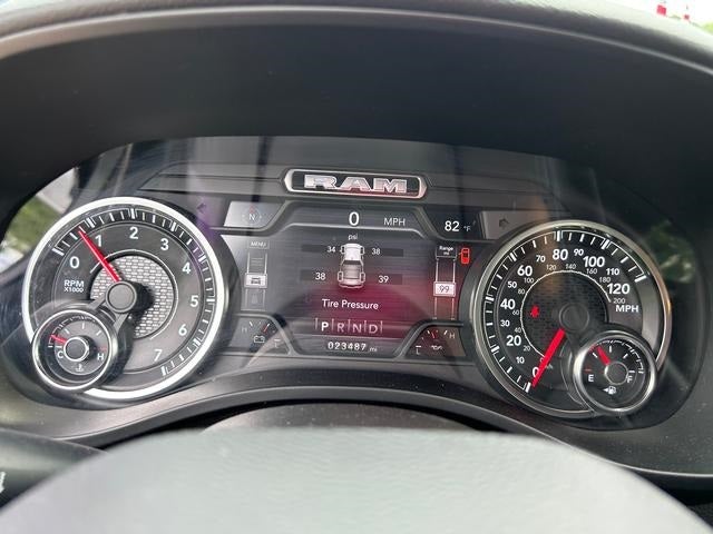 2021 RAM 1500 Big Horn Crew Cab 4x4 5'7' Box