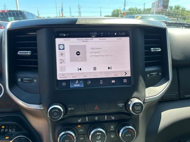 2022 RAM 1500 Big Horn Crew Cab 4x4 5'7' Box