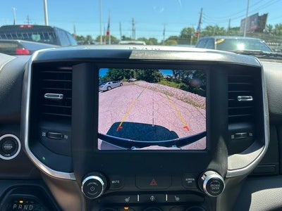 2022 RAM 1500 Big Horn Crew Cab 4x4 5'7' Box