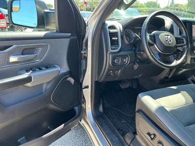 2022 RAM 1500 Big Horn Crew Cab 4x4 5'7' Box