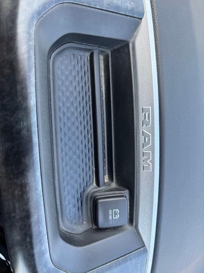 2021 RAM 1500 Big Horn Crew Cab 4x4 5'7' Box