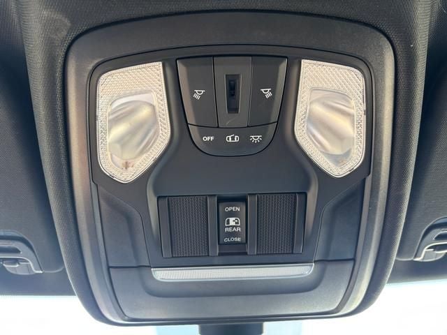 2021 RAM 1500 Big Horn Crew Cab 4x4 5'7' Box