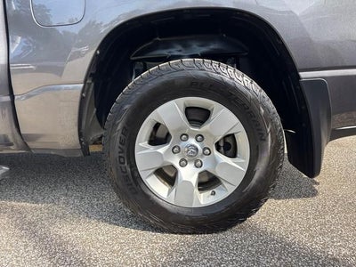 2021 RAM 1500 Big Horn Crew Cab 4x4 5'7' Box