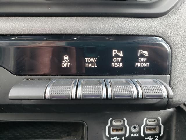 2021 RAM 1500 Big Horn Crew Cab 4x4 5'7' Box
