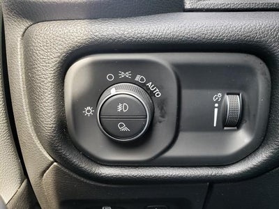 2021 RAM 1500 Big Horn Crew Cab 4x4 5'7' Box