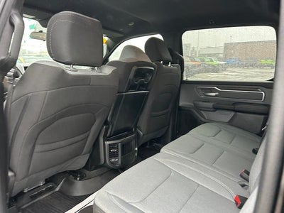 2022 RAM 1500 Big Horn Crew Cab 4x4 5'7' Box