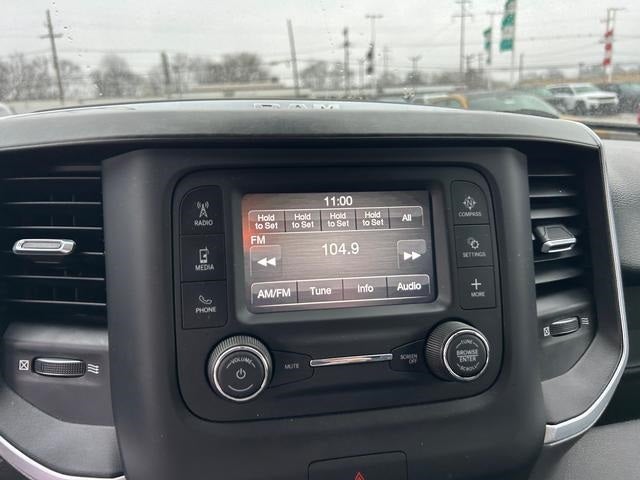 2022 RAM 1500 Big Horn Crew Cab 4x4 5'7' Box