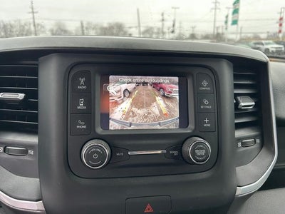 2022 RAM 1500 Big Horn Crew Cab 4x4 5'7' Box