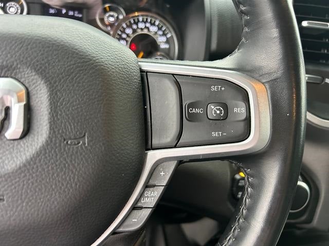 2022 RAM 1500 Big Horn Crew Cab 4x4 5'7' Box