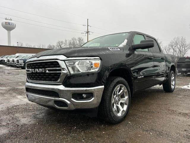 2022 RAM 1500 Big Horn Crew Cab 4x4 5'7' Box