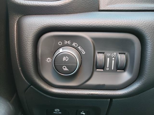 2027 RAM Ram 1500 RAM 1500 BIG HORN CREW CAB 4X4 5'7' BOX