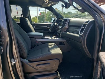 2020 RAM 1500 Big Horn Crew Cab 4x4 5'7' Box