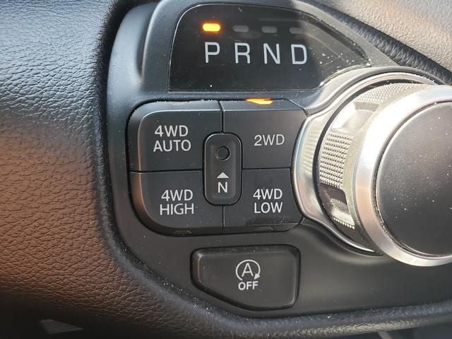 2020 RAM 1500 Big Horn Crew Cab 4x4 5'7' Box