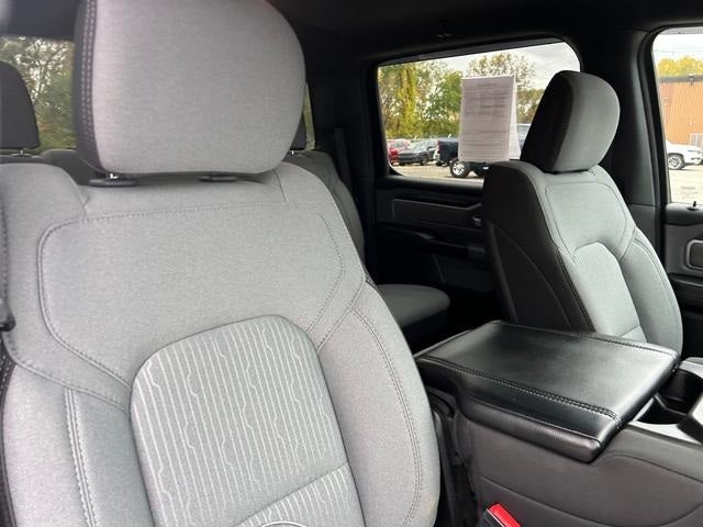 2022 RAM 1500 Big Horn Crew Cab 4x4 5'7' Box