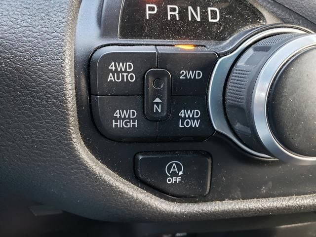 2022 RAM 1500 Big Horn Crew Cab 4x4 5'7' Box