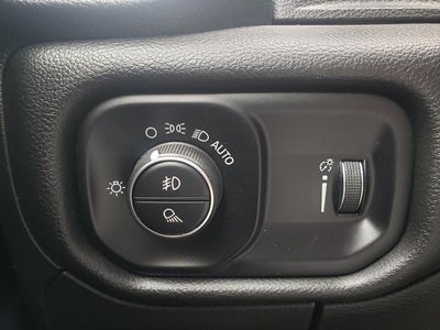 2023 RAM 1500 Big Horn Crew Cab 4x4 5'7' Box