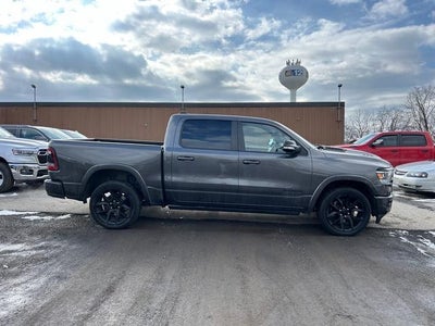 2021 RAM 1500 Laramie Crew Cab 4x4 5'7' Box