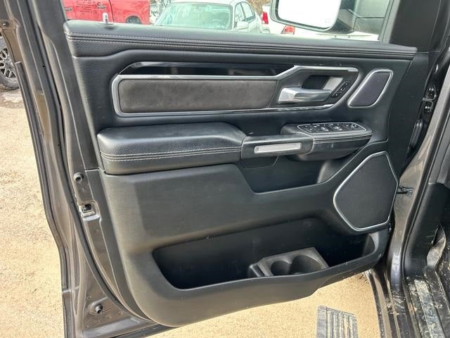 2021 RAM 1500 Laramie Crew Cab 4x4 5'7' Box