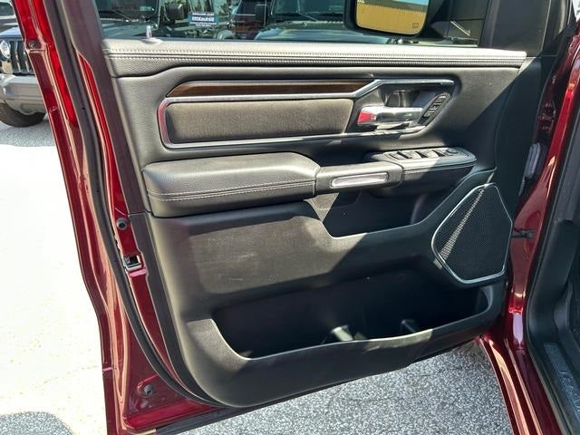 2022 RAM 1500 Laramie Crew Cab 4x4 5'7' Box