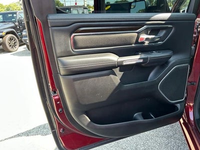 2022 RAM 1500 Laramie Crew Cab 4x4 5'7' Box