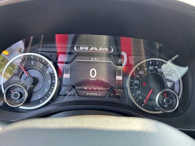 2022 RAM 1500 Laramie Crew Cab 4x4 5'7' Box