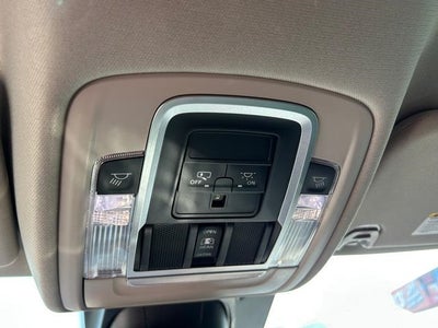 2022 RAM 1500 Laramie Crew Cab 4x4 5'7' Box