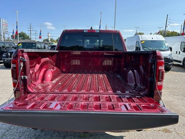 2022 RAM 1500 Laramie Crew Cab 4x4 5'7' Box