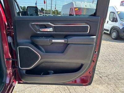 2022 RAM 1500 Laramie Crew Cab 4x4 5'7' Box