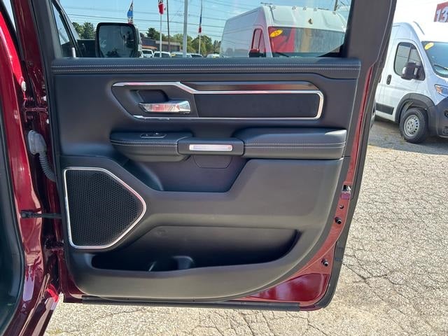 2022 RAM 1500 Laramie Crew Cab 4x4 5'7' Box