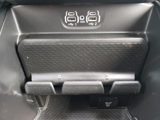 2022 RAM 1500 Laramie Crew Cab 4x4 5'7' Box