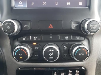 2022 RAM 1500 Laramie Crew Cab 4x4 5'7' Box