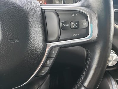 2022 RAM 1500 Laramie Crew Cab 4x4 5'7' Box